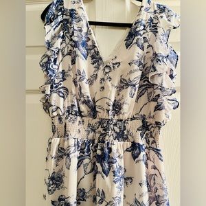 Express Printed V-Neck Ruffle Maxi Dress M